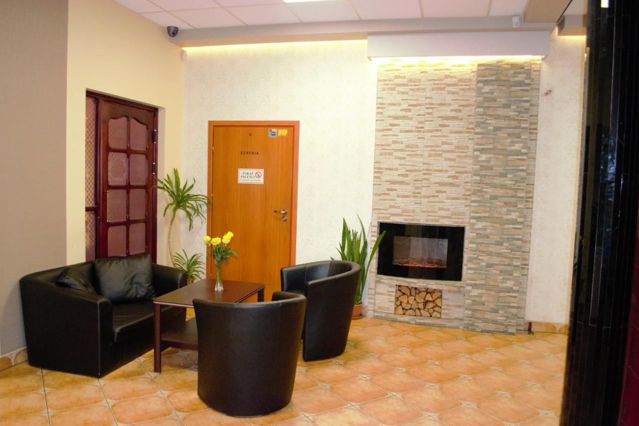 Hotel I Restauracja Jaskolka Alojzow Exterior photo