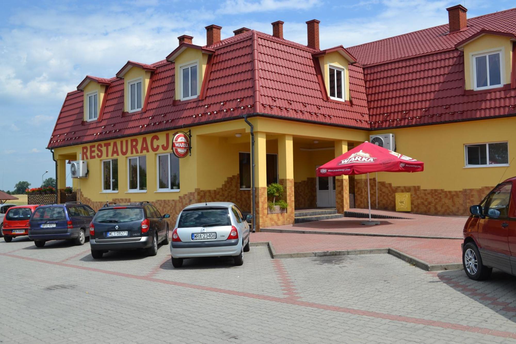 Hotel I Restauracja Jaskolka Alojzow Exterior photo